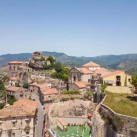 La Dimora Del Castelluccio Panzió